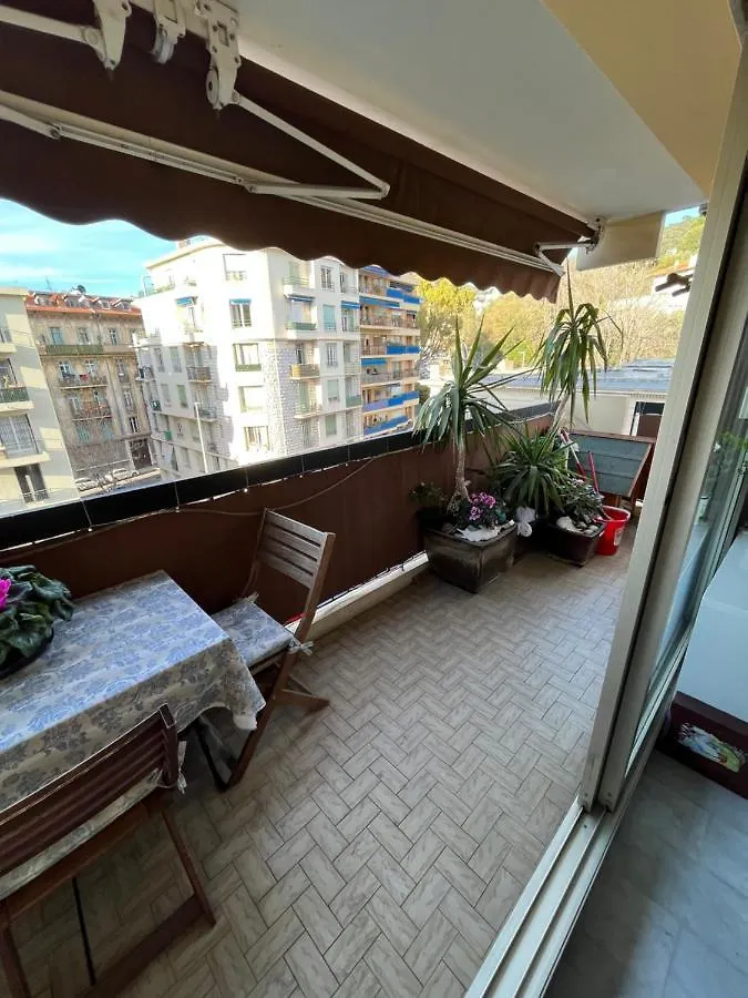 Rum i privatbostad Chambre Privee Avec Terrasse Au Port De Nice Frankrike